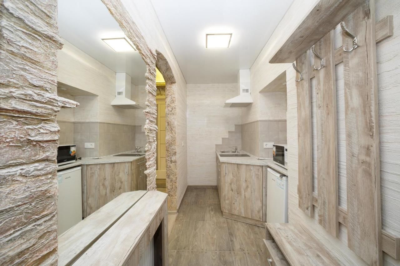 Апартаменты Apartments U Ratushi Каменец-Подольский-27