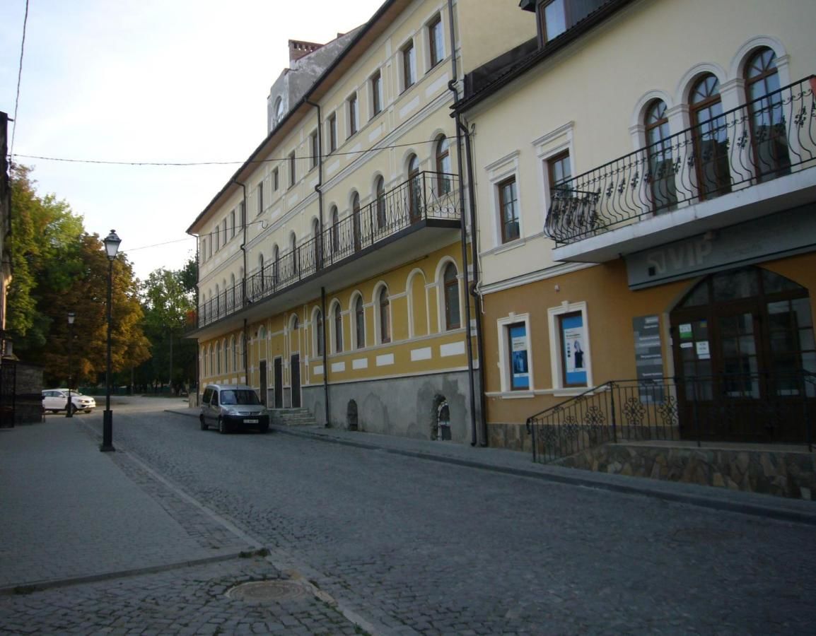 Апартаменты Apartments U Ratushi Каменец-Подольский-6