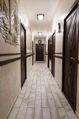 Апартаменты Apartments U Ratushi Каменец-Подольский-6